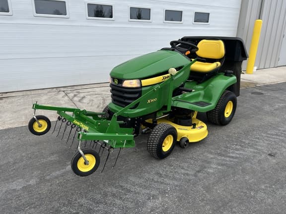 Image of John Deere X300 equipment image 1