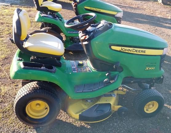 Image of John Deere X300 equipment image 1