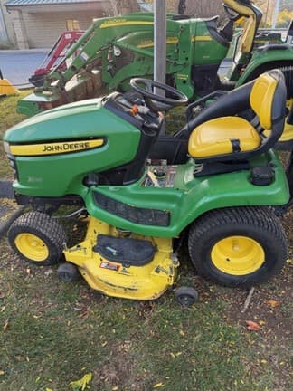 Image of John Deere X320 equipment image 1