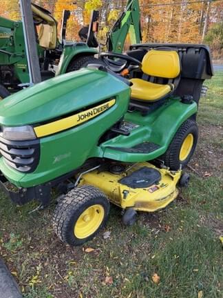 Image of John Deere X320 equipment image 4
