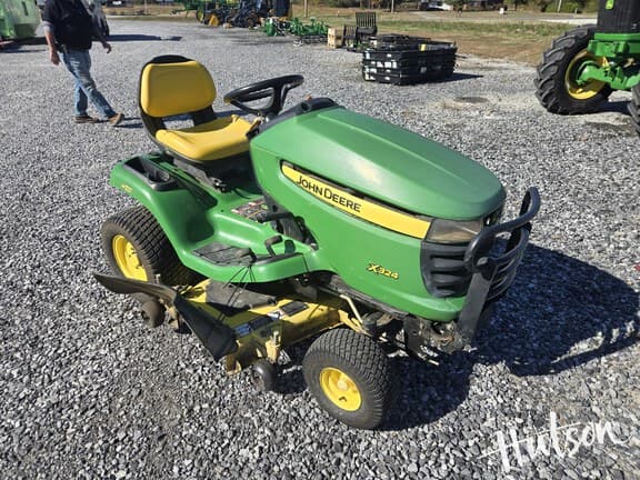 Image of John Deere X324 Primary image