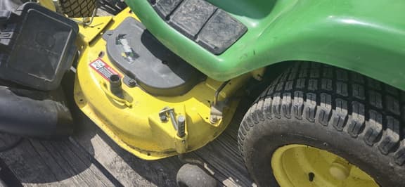 Image of John Deere X360 equipment image 4