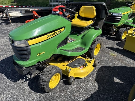 2011 John Deere X360 Equipment Image0