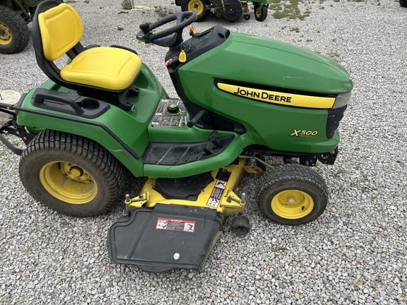 2011 John Deere X500 Equipment Image0