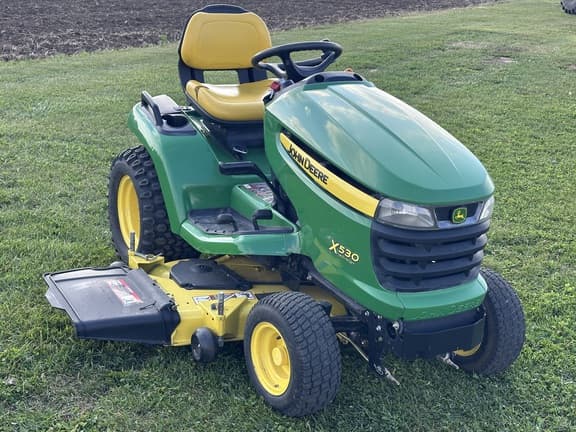 Image of John Deere X530 equipment image 3