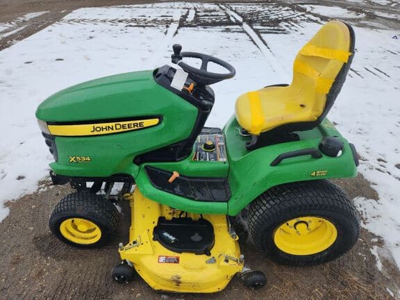 Image of John Deere X534 equipment image 1