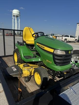 Image of John Deere X540 equipment image 2