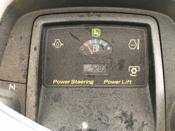 Image of John Deere X540 equipment image 4