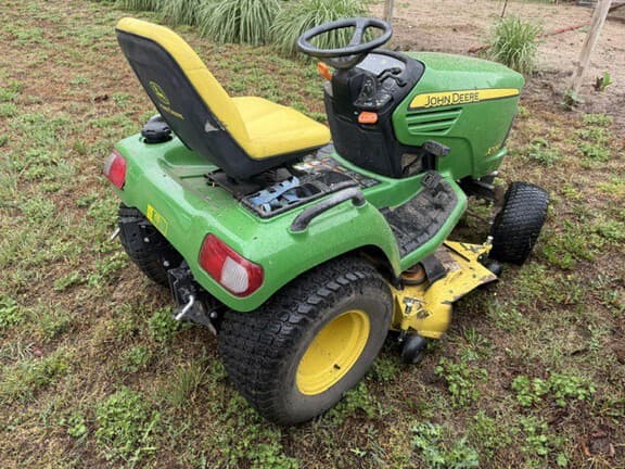 Image of John Deere X720 equipment image 2
