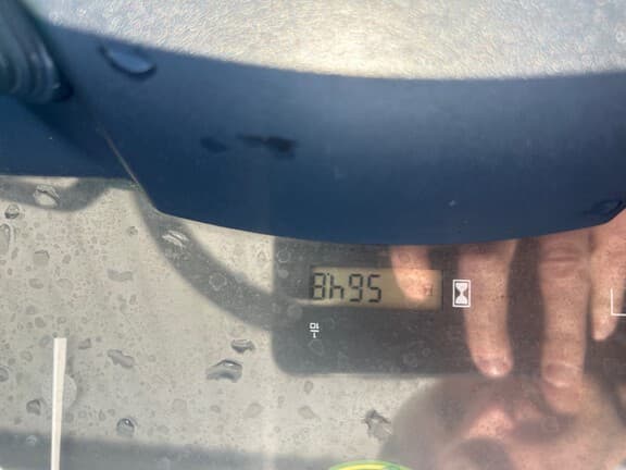 Image of John Deere X720 equipment image 4