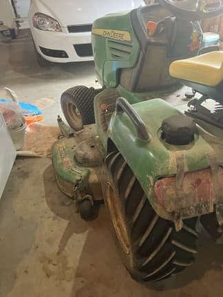 Image of John Deere X720 equipment image 4