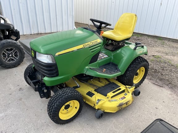 2011 John Deere X729 Equipment Image0