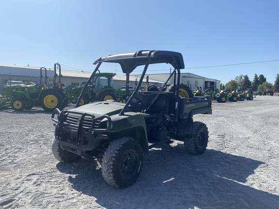 2011 John Deere Gator XUV 825i Equipment Image0
