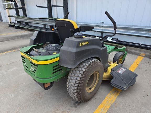Image of John Deere Z425 equipment image 4