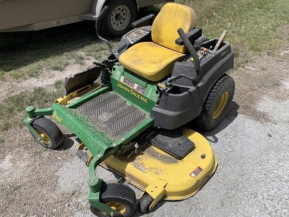 Image of John Deere Z465 equipment image 1