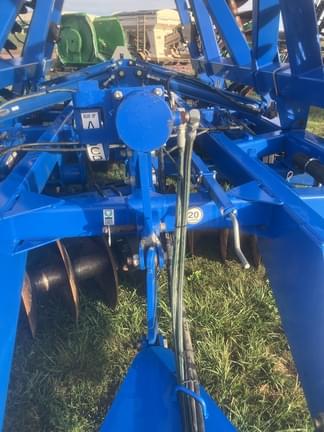 Image of Landoll 6230 equipment image 3