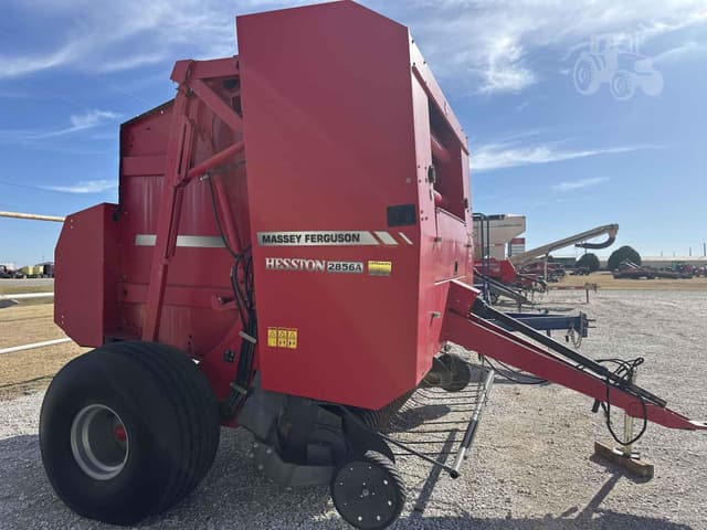 Image of Massey Ferguson 2856A equipment image 2