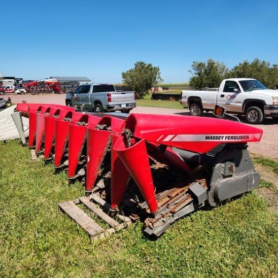 2011 Massey Ferguson 3000 Equipment Image0