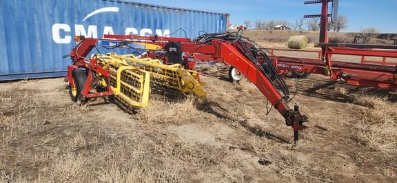 2011 New Holland 216 Equipment Image0