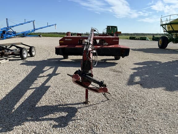 Image of New Holland H7450 equipment image 1
