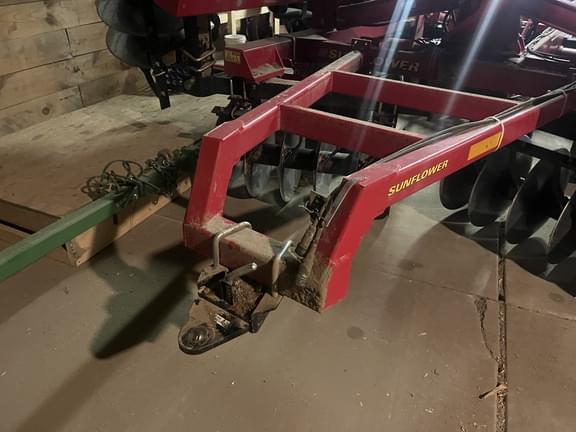 Image of Sunflower 1435 equipment image 3