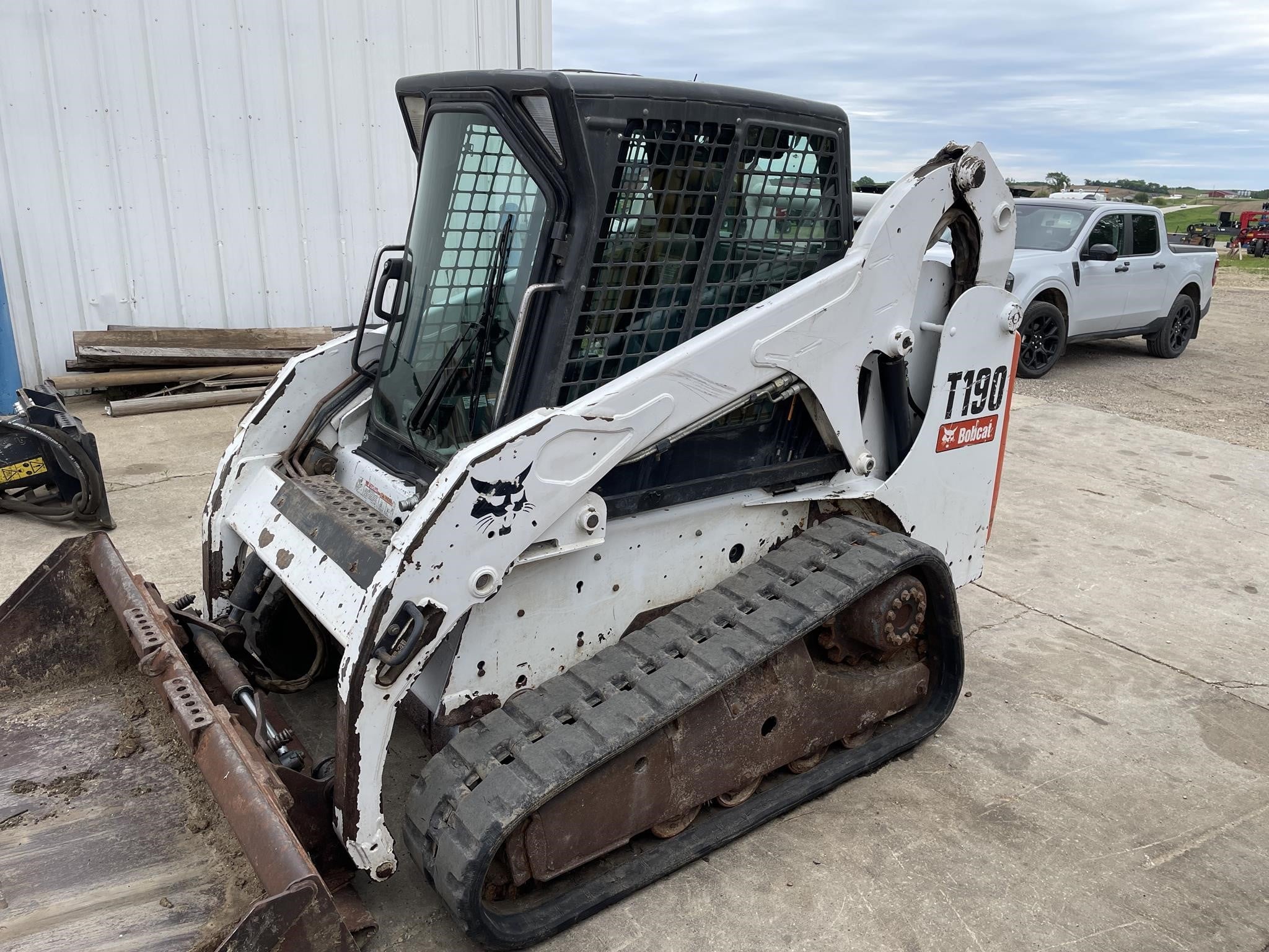 2012 Bobcat T190 Equipment Image0