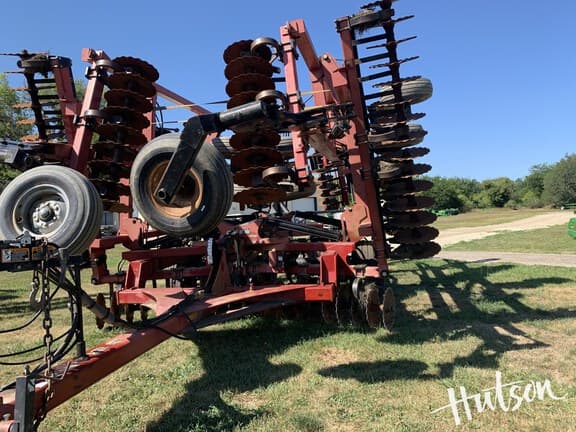 Image of Case IH 330 equipment image 1