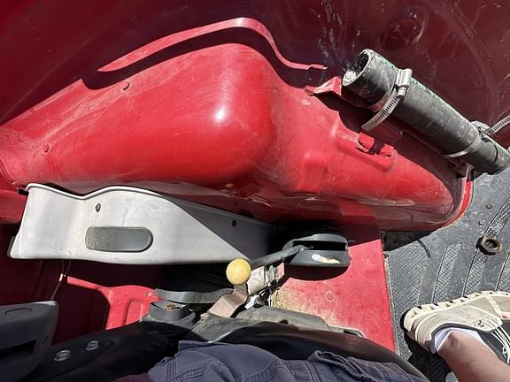 Image of Case IH Farmall 75C equipment image 4