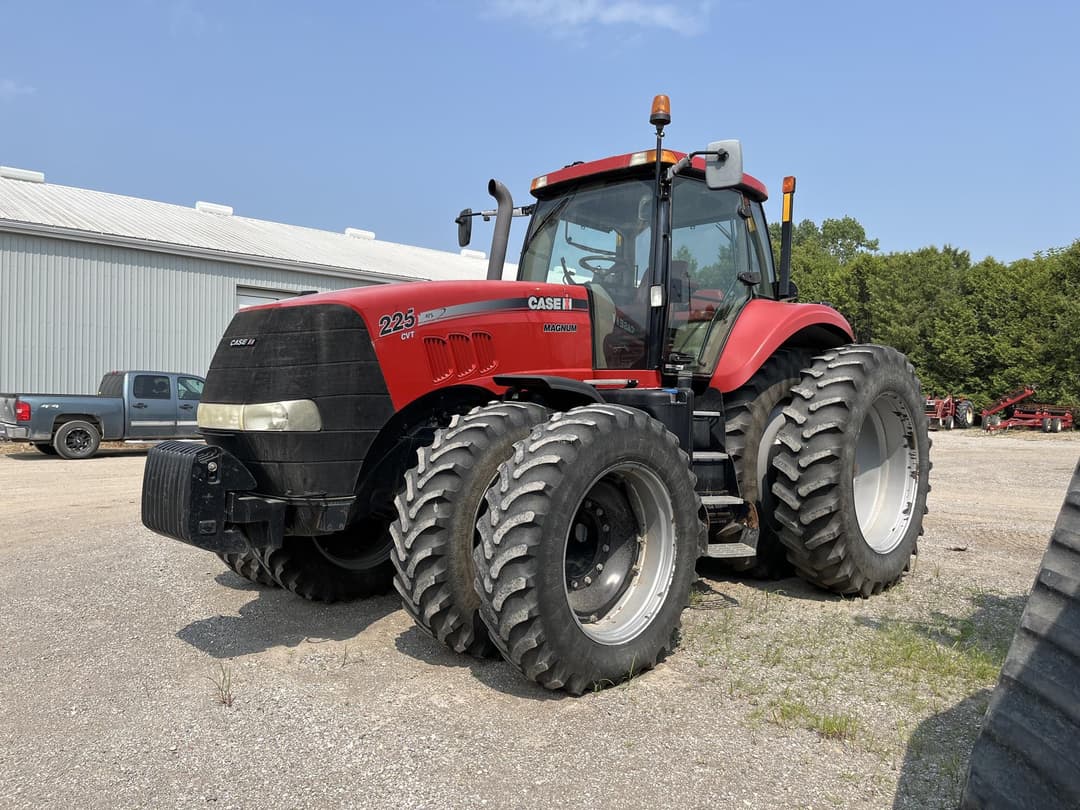 Image of Case IH Magnum 225 Primary image