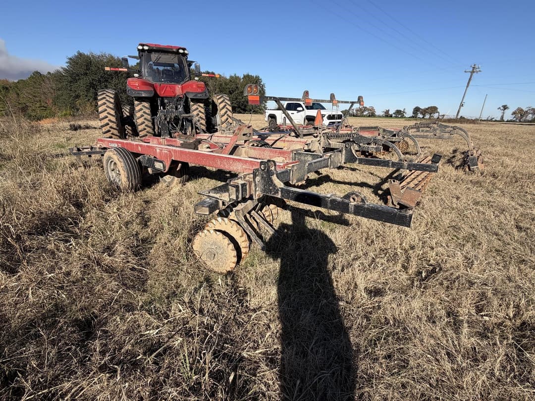 Image of Case IH 330 Turbo Till Image 0