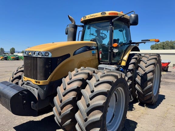 2012 Challenger MT685D Equipment Image0