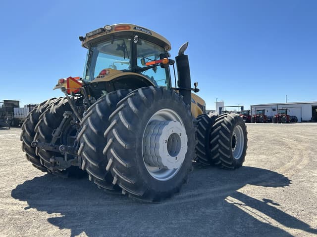 Image of Challenger MT685D equipment image 4