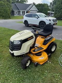 Image of Cub Cadet LTX1045 Primary image
