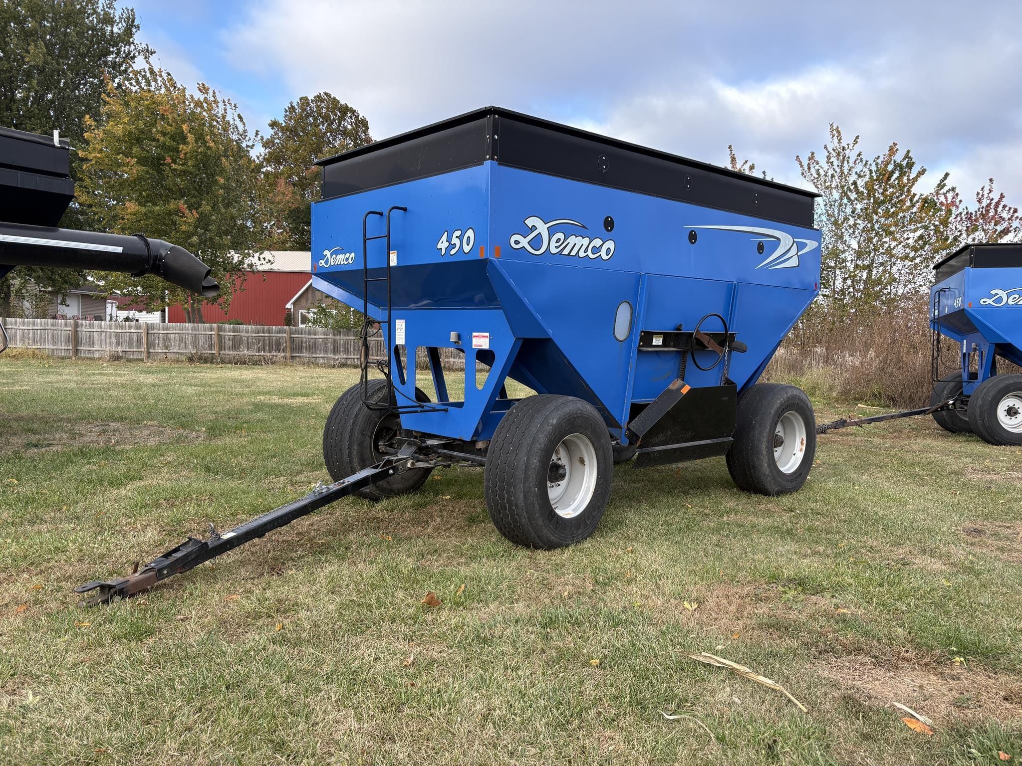2012 Demco 450 Equipment Image0