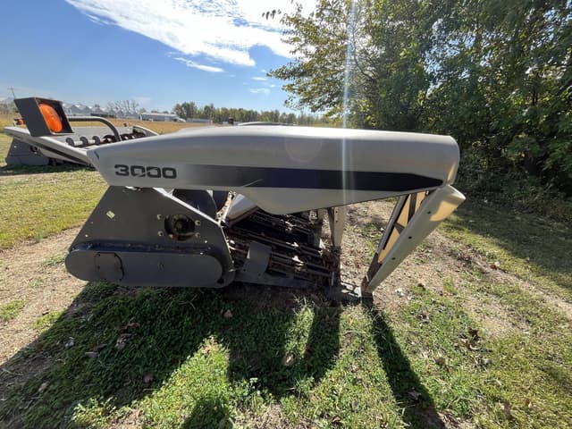 Image of Gleaner 3000 equipment image 1