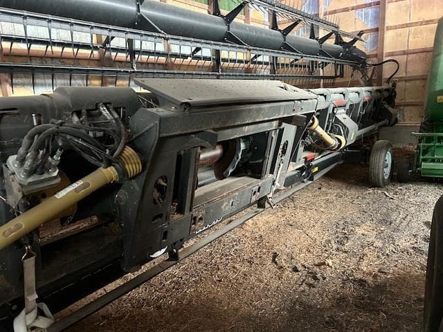 Image of Gleaner 9250 equipment image 1