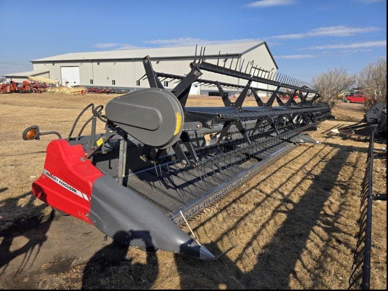 Image of Gleaner 9250 Primary image