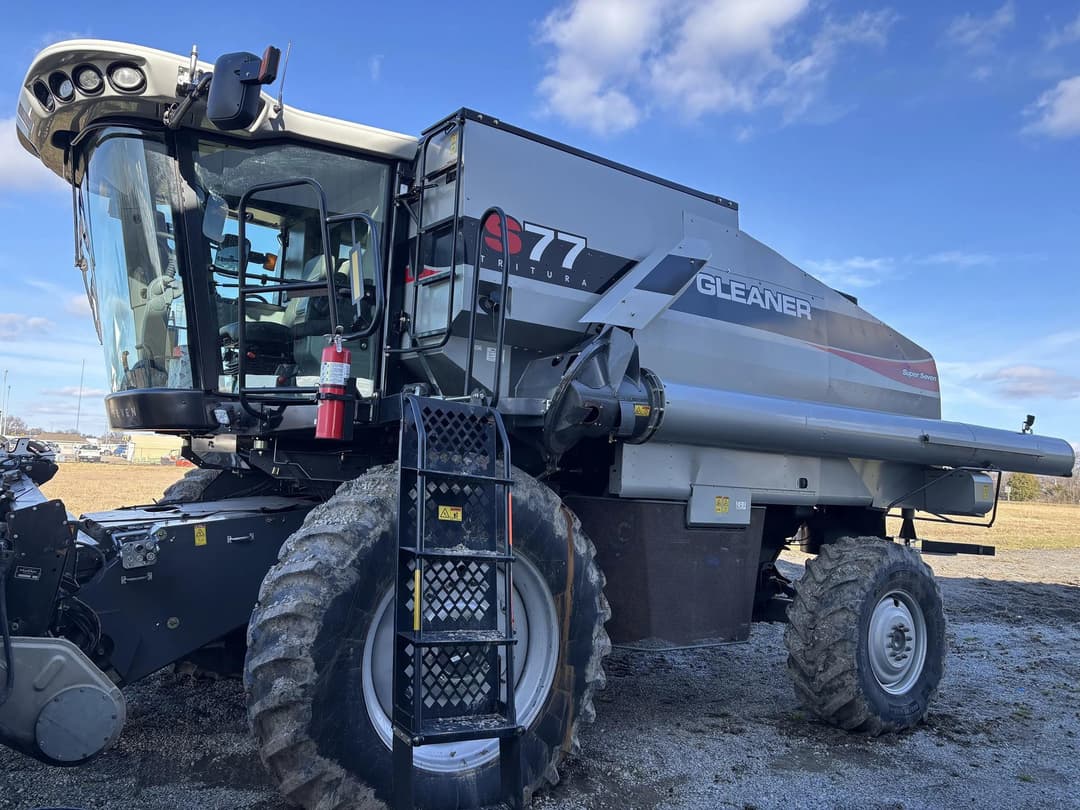 Image of Gleaner S77 Primary image