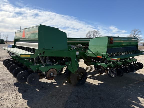 Image of Great Plains 3S3000HDF equipment image 3