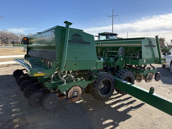 Image of Great Plains 3S3000HDF equipment image 4