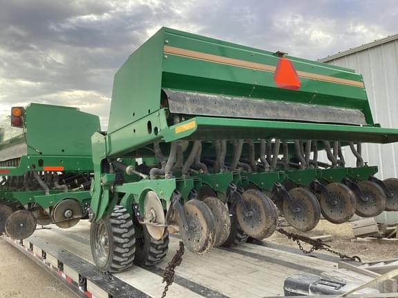 Image of Great Plains 3S3000HDF equipment image 4