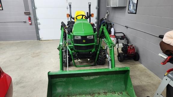 Image of John Deere 1026R equipment image 1