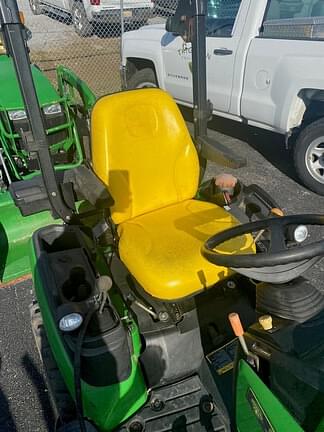 Image of John Deere 1026R equipment image 4