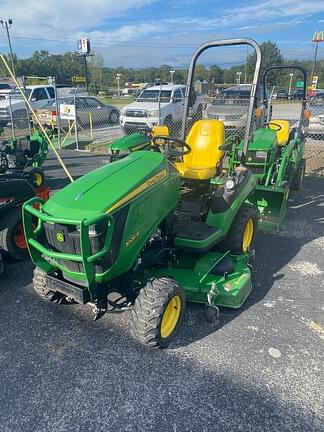 Image of John Deere 1026R equipment image 1