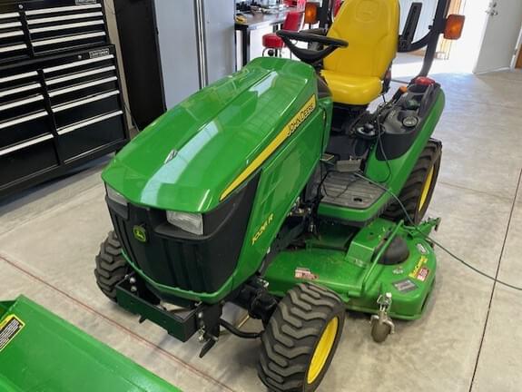 Image of John Deere 1026R equipment image 1
