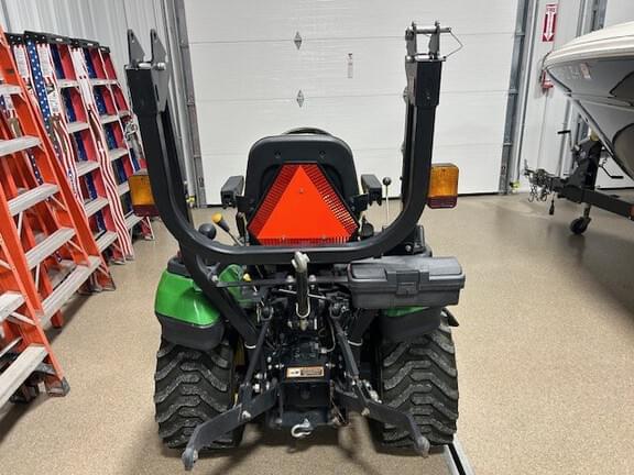 Image of John Deere 1026R equipment image 4