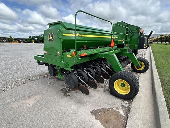 Image of John Deere 1590 equipment image 2
