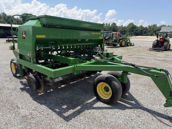 Image of John Deere 1590 equipment image 3