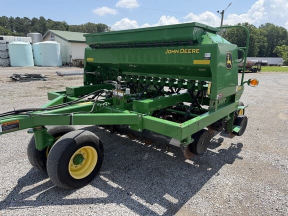 Image of John Deere 1590 Primary image