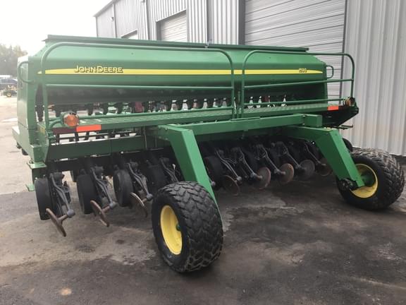 Image of John Deere 1590 equipment image 3
